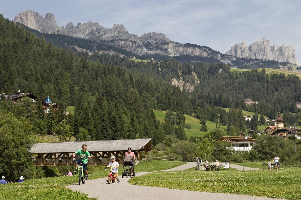 Hotel Al Lago Soraga Buitenkant foto