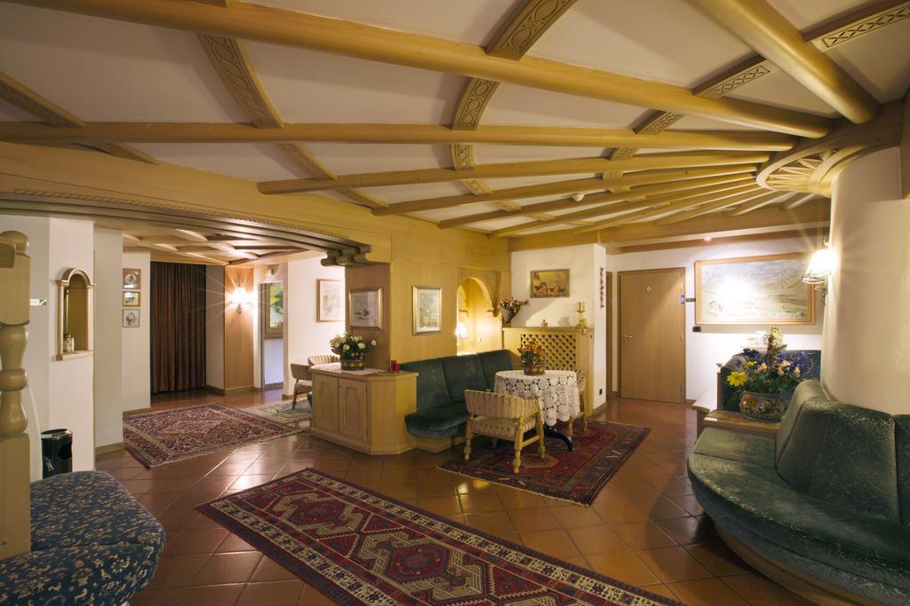 Hotel Al Lago Soraga Buitenkant foto